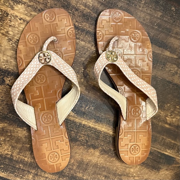 TORY BURCH Tan Leather THORA Thong Flip Flops - Picture 6 of 7